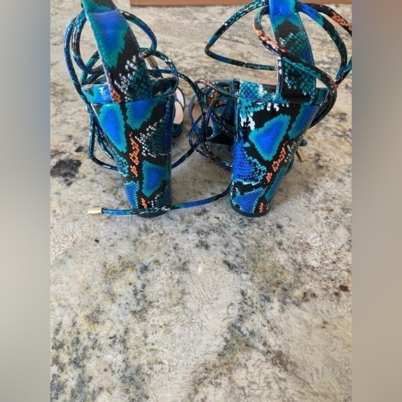 Azalea Wang Cabernet Snake Blue Ankle Wrap Sandal Size 6 - Picture 2 of 6